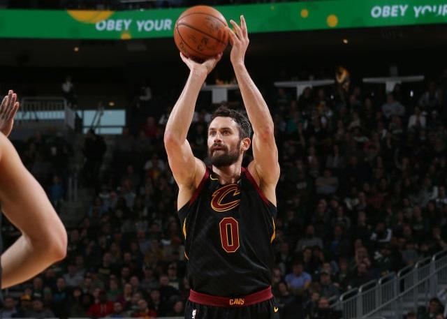 多观众走进 多观众走进