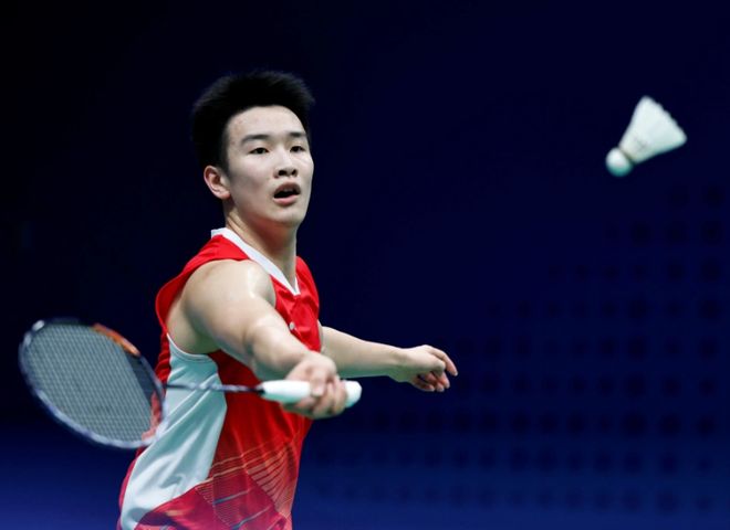 英国女子公 英国女子公